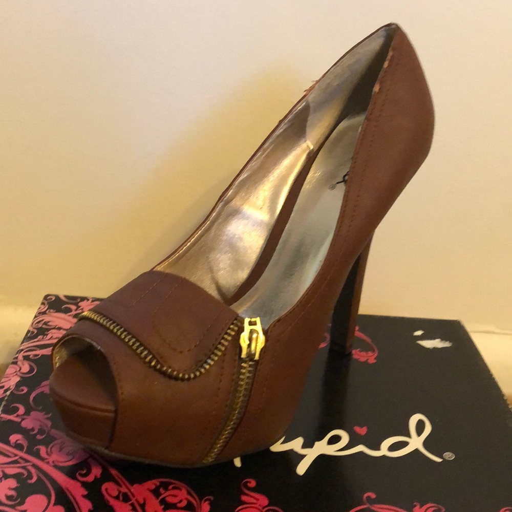 brown Heels